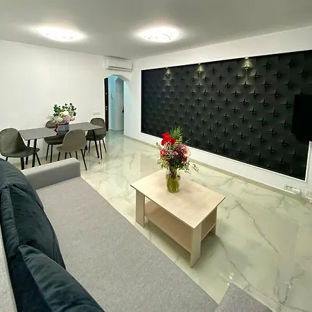 Apartment Central Apartament Mangalia